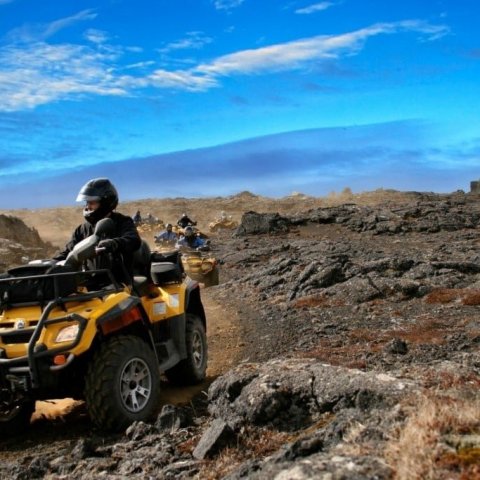 Fjórhjólaferð í hrauninu