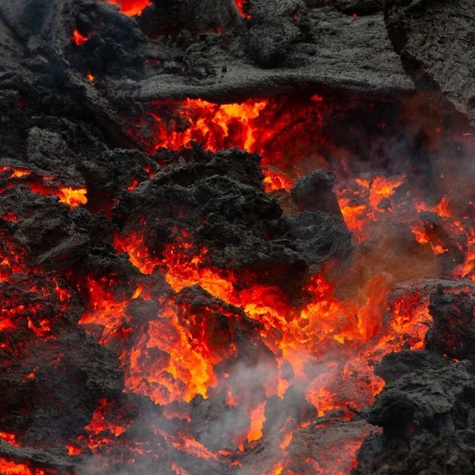 large-eldgos-geldingadalir-2021