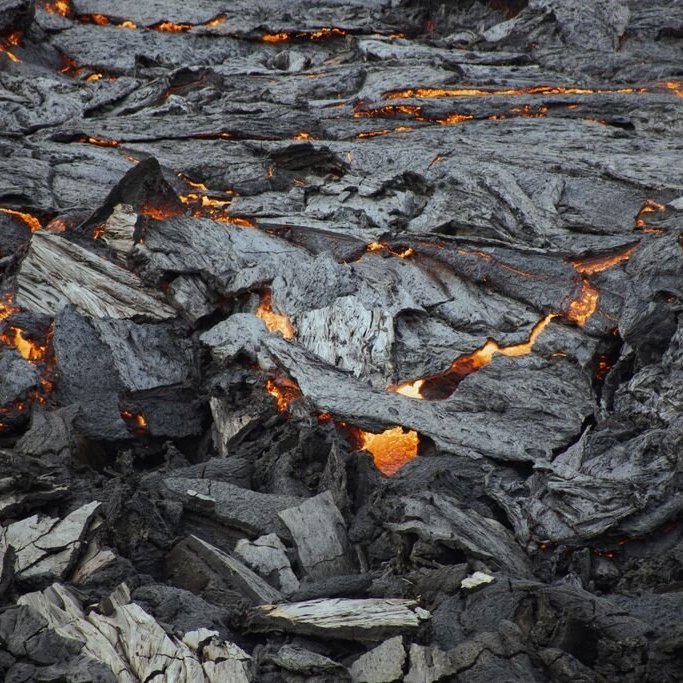 medium-eldgos_geldingadalir_27_03_2021-05