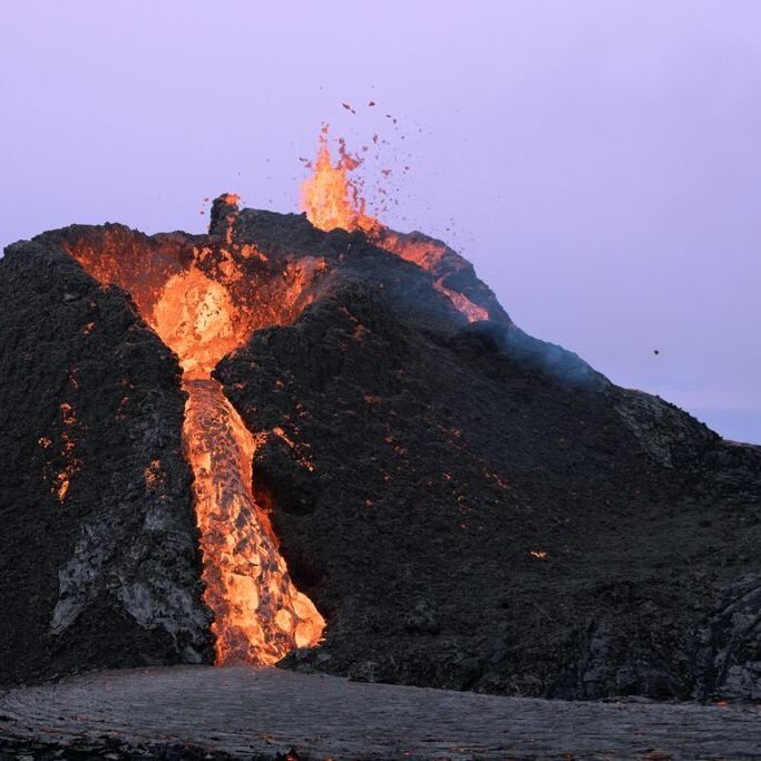 medium-eldgos_geldingadalir_27_03_2021-10