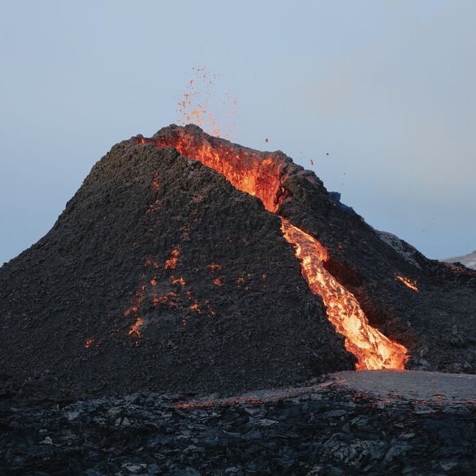 medium-eldgos_geldingadalir_27_03_2021-11