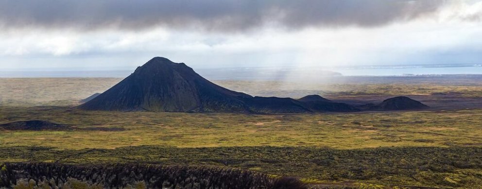 Mt. Keilir og Keilisbörn. Picture by Snorri